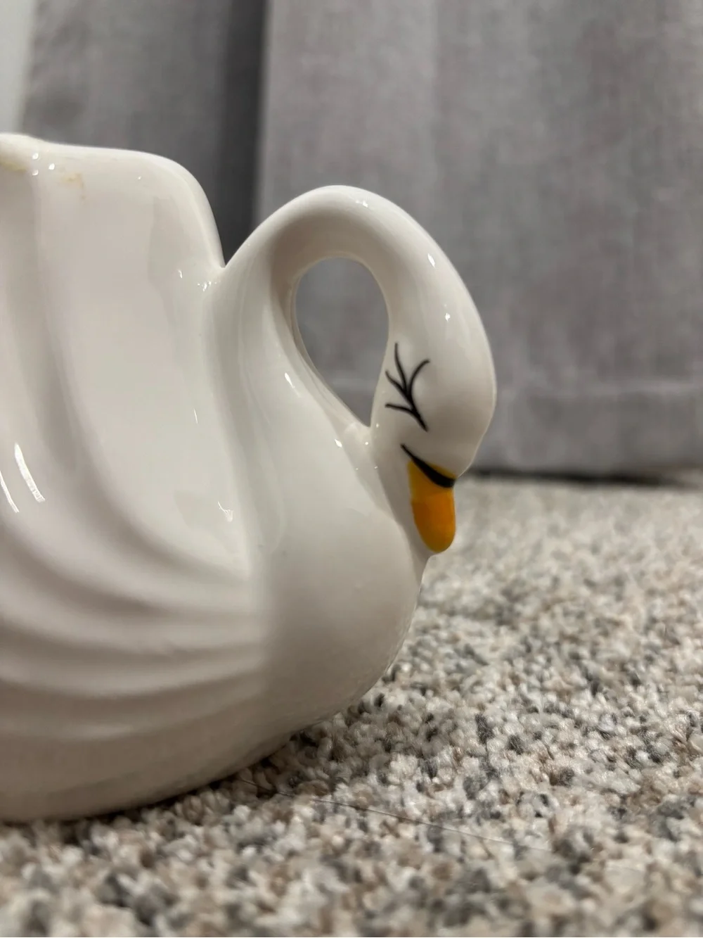 Vintage White Ceramic Swan Toothbrush Holder Bathroom Decor Cottage Core Country